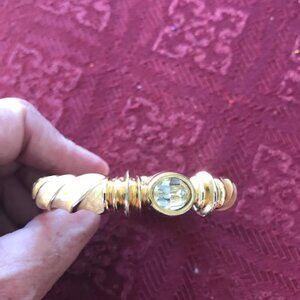 Holiday FLASH SALE Swarovski Swan Signed Peach enamel & gold tone bangle